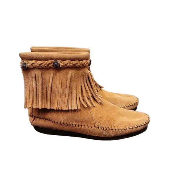 Minnetonka Moccasins 297T - Women's  Fringe Boot Bootie - Taupe Suede 5.5 - Picture 2 of 13